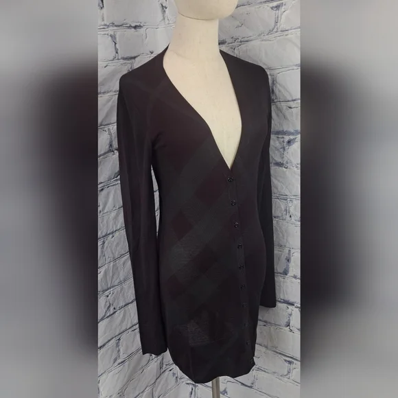 Burberry Women's 100% Silk Cardigan Sweater Dark Burgundy Check Medium - Picture 6 of 12